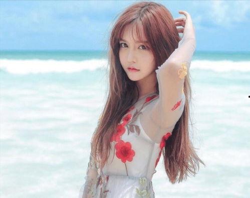 娱乐吃瓜君韩安冉,从网红到明星，她如何成为娱乐界的“吃瓜女王”？